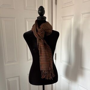 Classic Chic NWT Dark Academia Brown Houndstooth Scarf